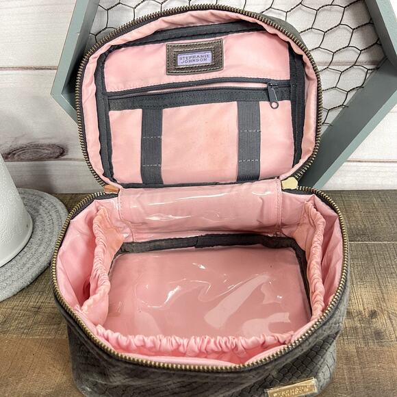 Stephanie Johnson Gray Velour Medium Cosmetic Makeup Bag - Picture 4 of 9